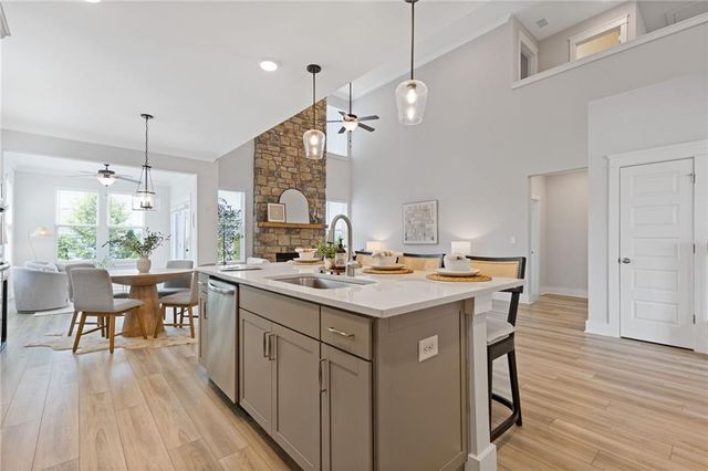 604 Redfish Way, Hoschton, GA 30548