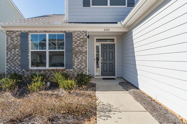 604 Redfish Way, Hoschton, GA 30548