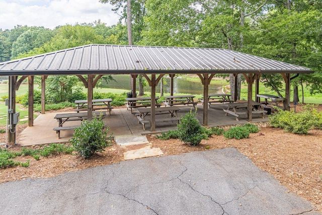 604 Redfish Way, Hoschton, GA 30548
