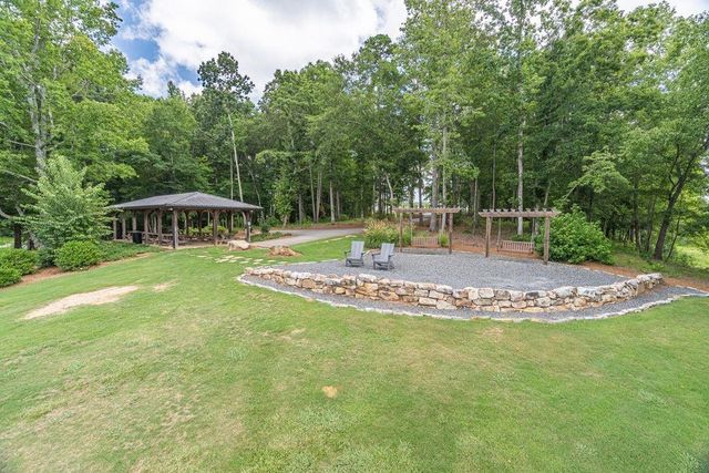 604 Redfish Way, Hoschton, GA 30548