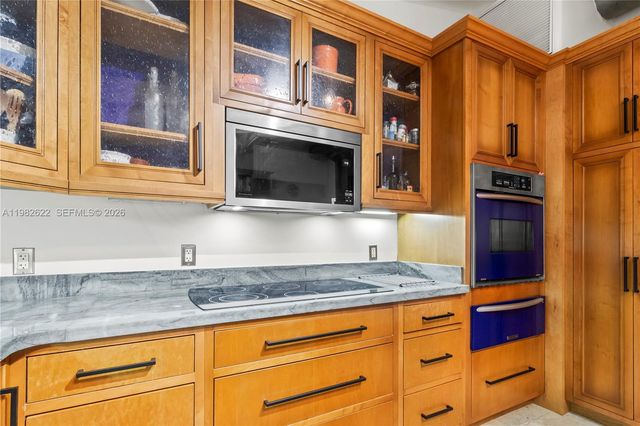 2132 Middle River Dr, Fort Lauderdale, FL 33305