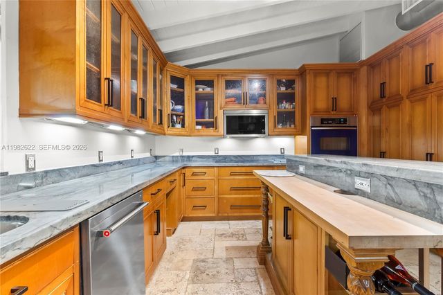 2132 Middle River Dr, Fort Lauderdale, FL 33305