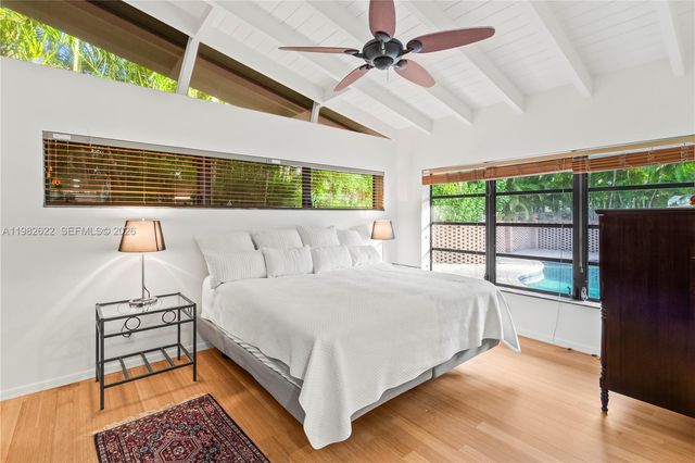 2132 Middle River Dr, Fort Lauderdale, FL 33305