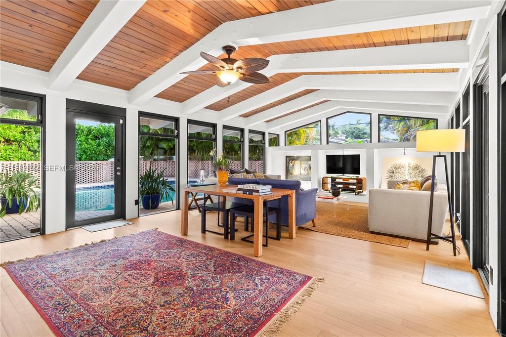 2132 Middle River Dr, Fort Lauderdale, FL 33305