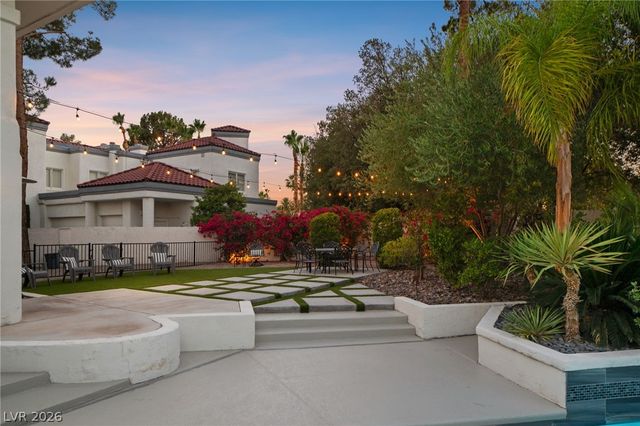 2233 Versailles Court, Henderson, NV 89074