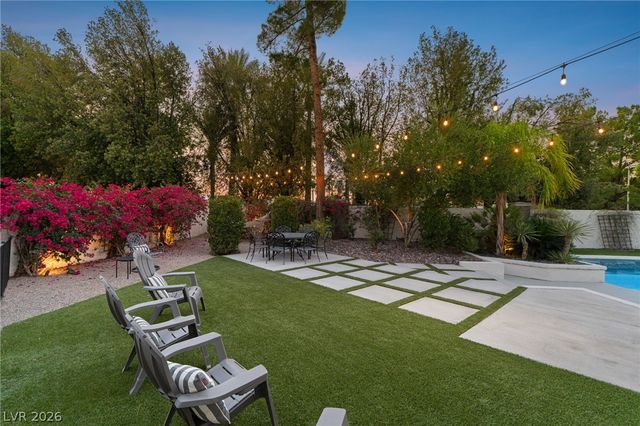 2233 Versailles Court, Henderson, NV 89074