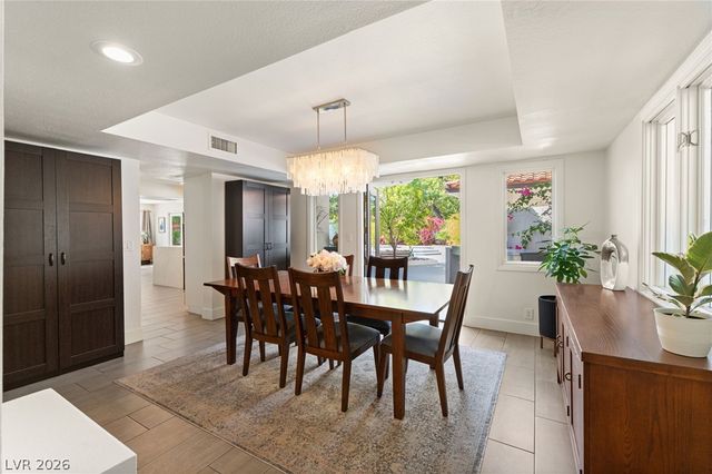 2233 Versailles Court, Henderson, NV 89074