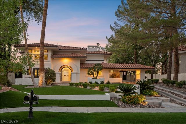 2233 Versailles Court, Henderson, NV 89074