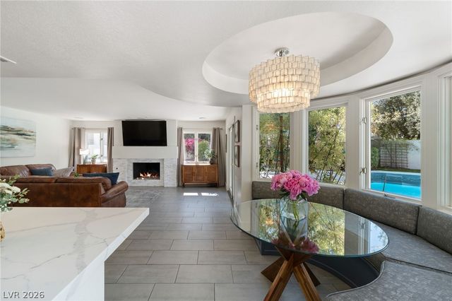 2233 Versailles Court, Henderson, NV 89074