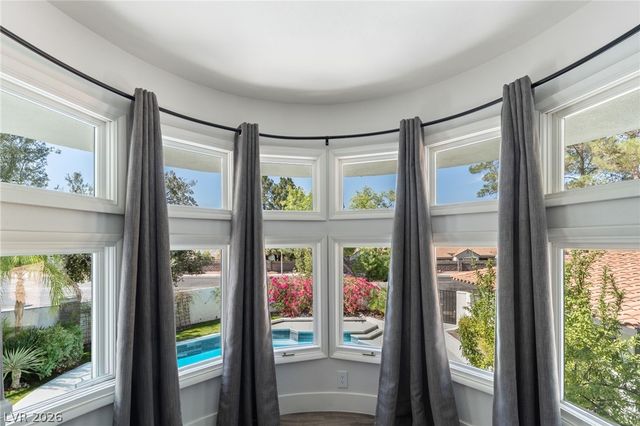 2233 Versailles Court, Henderson, NV 89074
