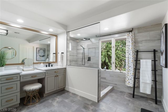 2233 Versailles Court, Henderson, NV 89074