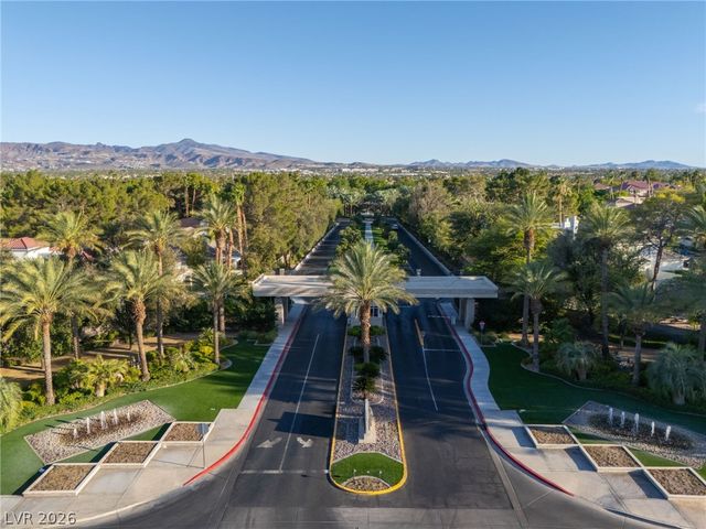 2233 Versailles Court, Henderson, NV 89074