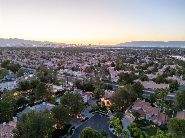 2233 Versailles Court, Henderson, NV 89074
