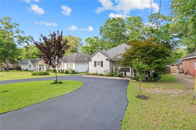 915 Linlen Avenue, Mobile, AL 36609