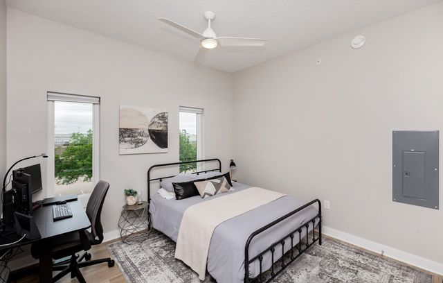 400 SW 7th Street 301, Des Moines, IA 50309