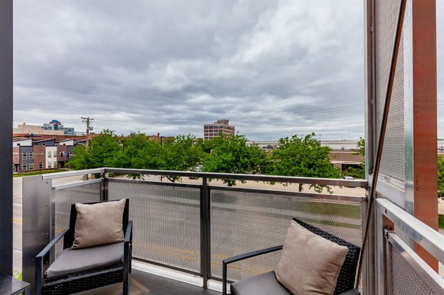 400 SW 7th Street 301, Des Moines, IA 50309