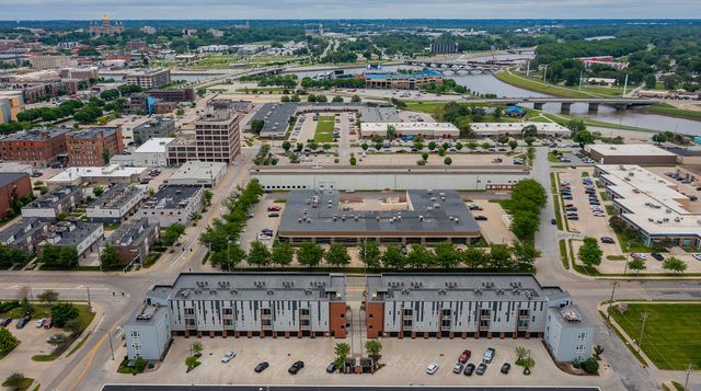 400 SW 7th Street 301, Des Moines, IA 50309