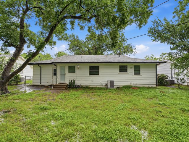 5124 Nadine Drive, Haltom City, TX 76117