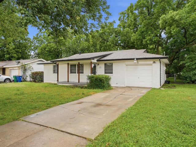 5124 Nadine Drive, Haltom City, TX 76117