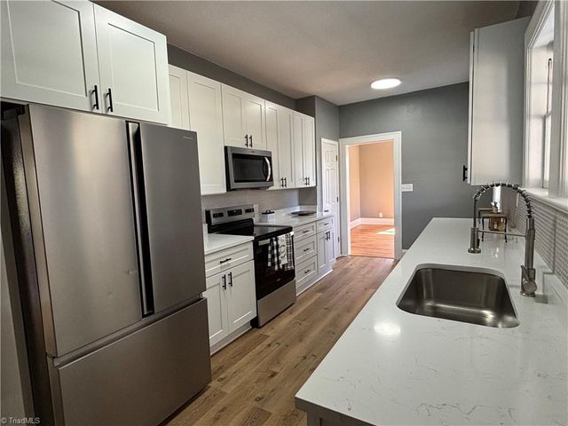 5264 Hilltop Road, Jamestown, NC 27282