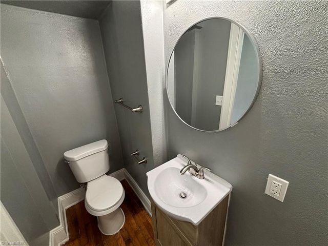 5264 Hilltop Road, Jamestown, NC 27282