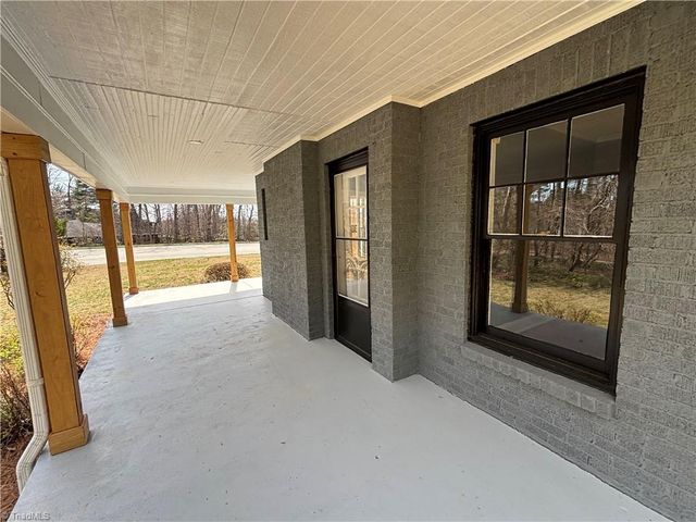 5264 Hilltop Road, Jamestown, NC 27282