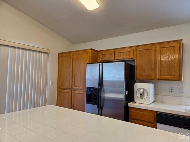 3830 Boswellia Drive, Bakersfield, CA 93311