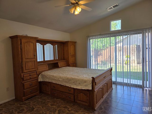 3830 Boswellia Drive, Bakersfield, CA 93311