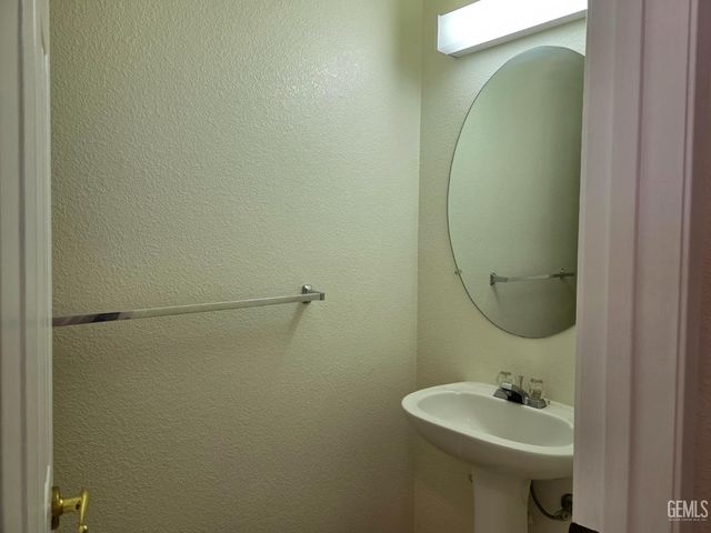 3830 Boswellia Drive, Bakersfield, CA 93311