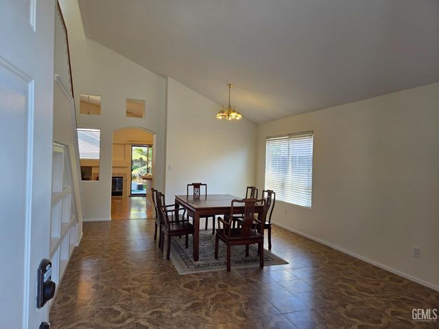 3830 Boswellia Drive, Bakersfield, CA 93311