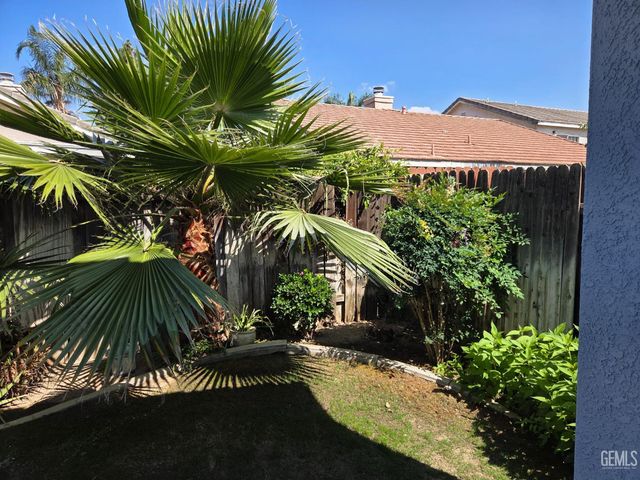 3830 Boswellia Drive, Bakersfield, CA 93311