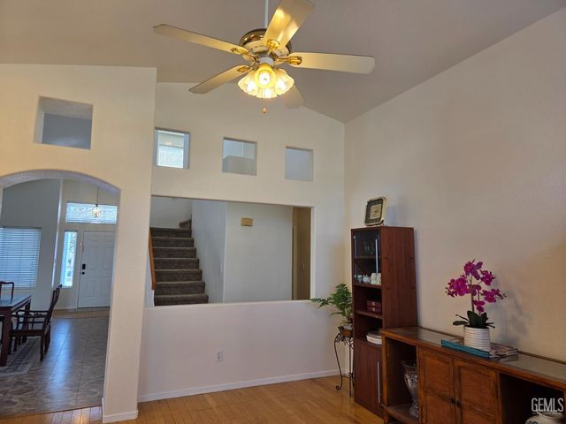 3830 Boswellia Drive, Bakersfield, CA 93311