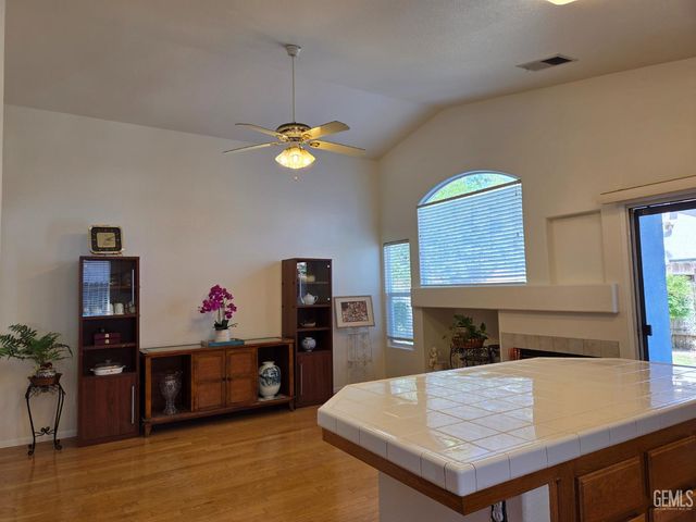 3830 Boswellia Drive, Bakersfield, CA 93311