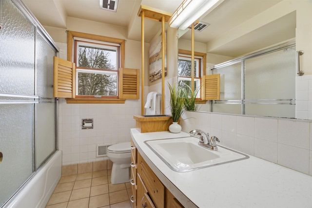 1613 S TELULAH AVENUE, Appleton, WI 54915
