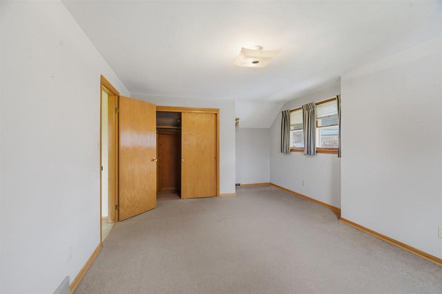 1613 S TELULAH AVENUE, Appleton, WI 54915