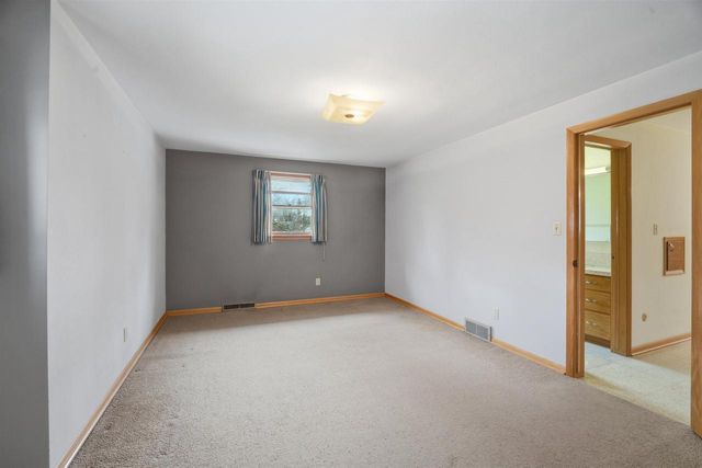 1613 S TELULAH AVENUE, Appleton, WI 54915