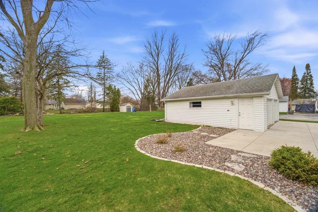 1613 S TELULAH AVENUE, Appleton, WI 54915