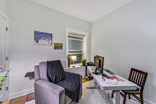 2700 N Artesian Avenue 1, Chicago, IL 60647