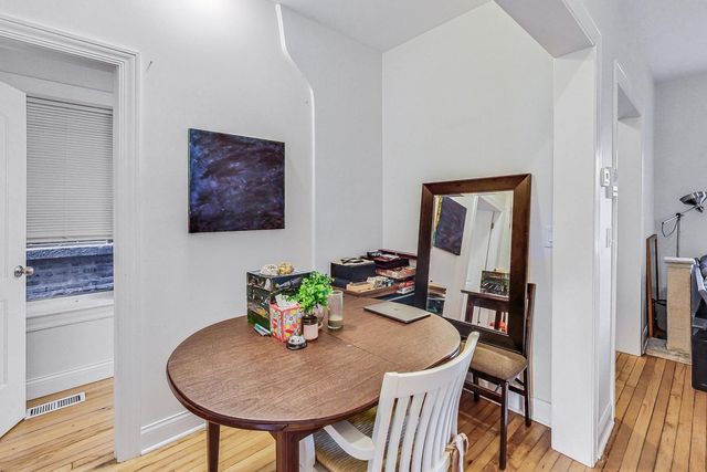 2700 N Artesian Avenue 1, Chicago, IL 60647