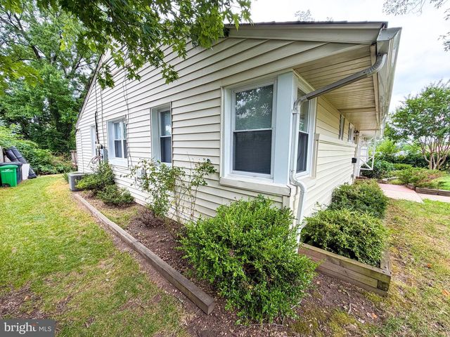 7749 NORMANDY RD, Landover, MD 20785