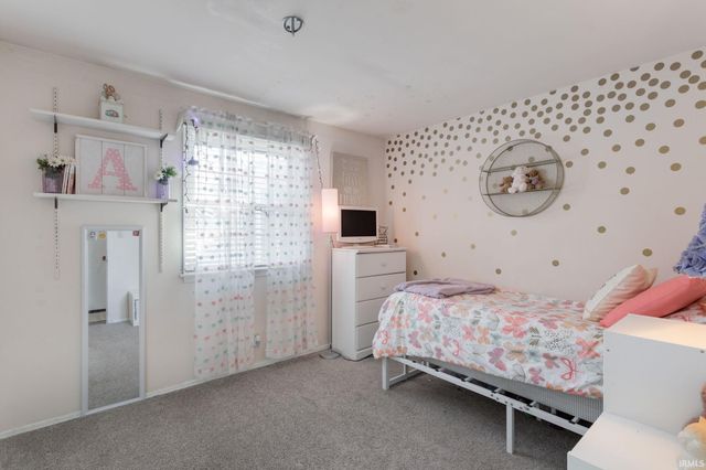 1536 Medford Lane, Mishawaka, IN 46544