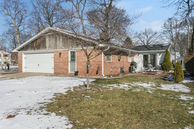 1536 Medford Lane, Mishawaka, IN 46544