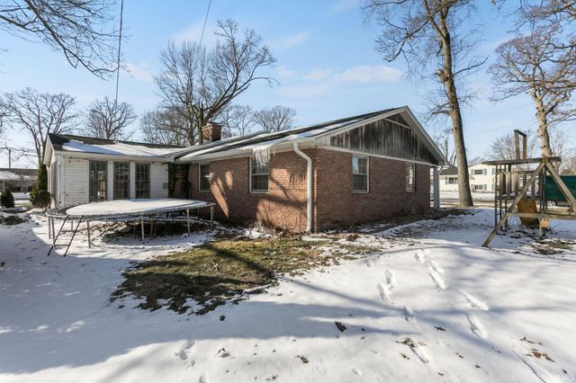 1536 Medford Lane, Mishawaka, IN 46544