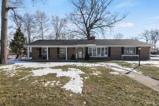 1536 Medford Lane, Mishawaka, IN 46544