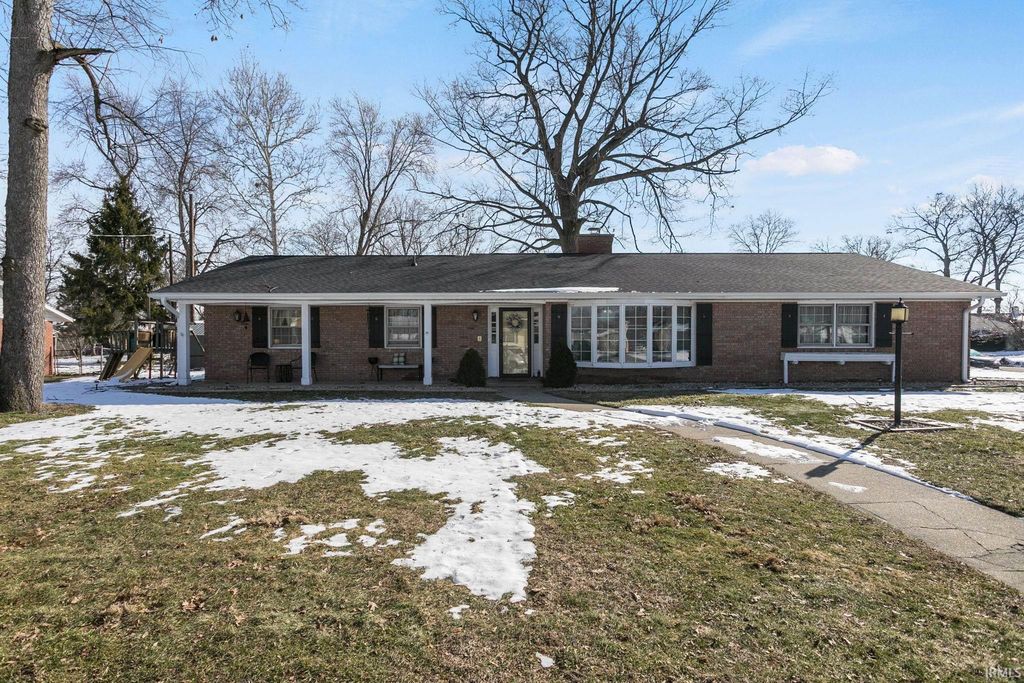 1536 Medford Lane, Mishawaka, IN 46544