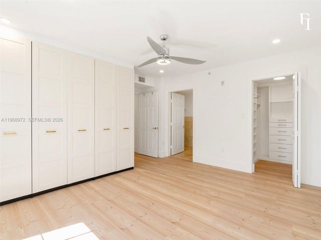 322 Madeira Ave 401, Coral Gables, FL 33134