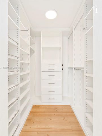 322 Madeira Ave 401, Coral Gables, FL 33134