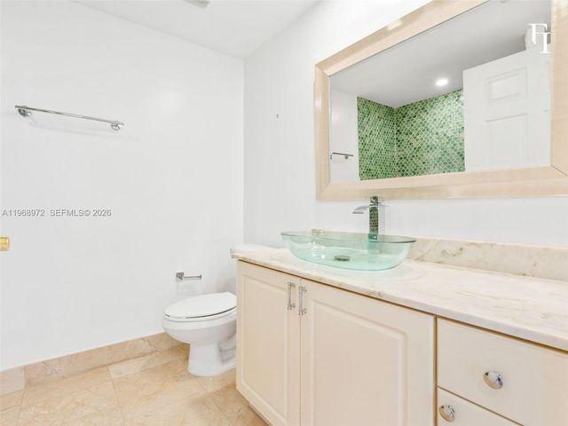 322 Madeira Ave 401, Coral Gables, FL 33134