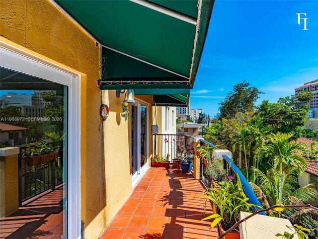 322 Madeira Ave 401, Coral Gables, FL 33134