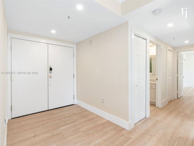 322 Madeira Ave 401, Coral Gables, FL 33134